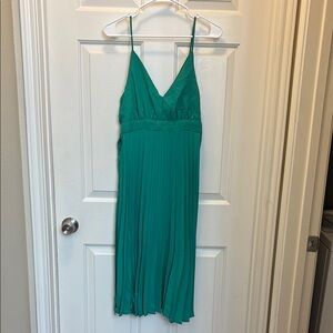 Jessica Simpson Green Midi Dress